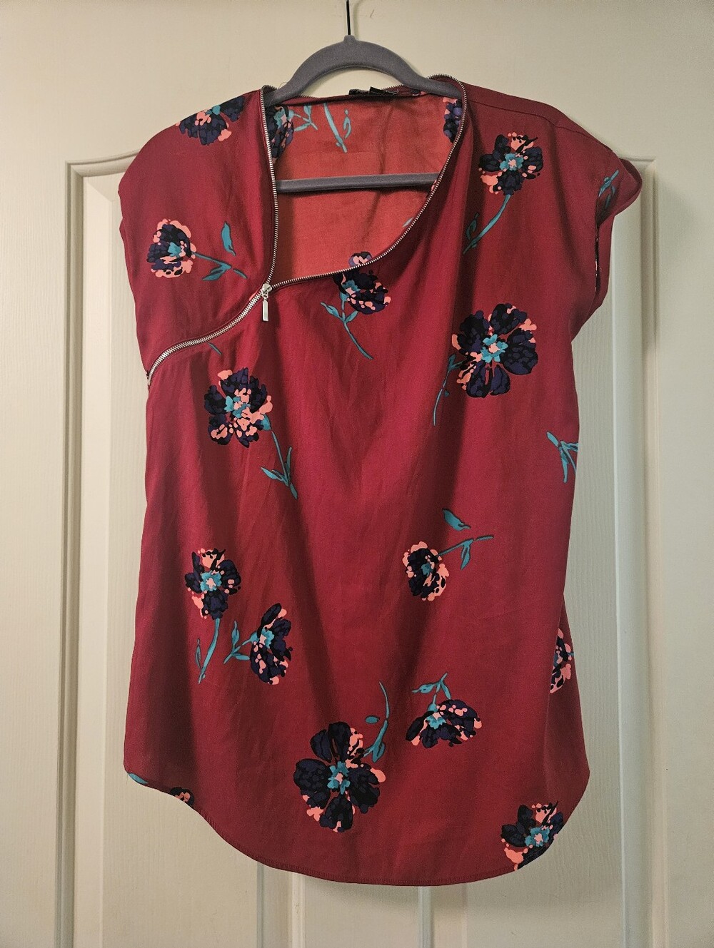 Express Burgundy Floral Zip-Detail Blouse